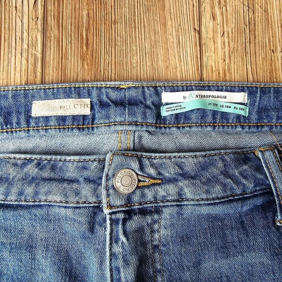 Pilcro Anthropologie Heritage Boyfriend Distressed Blue Crop Jeans Frayed Hem 16 - Picture 6 of 14